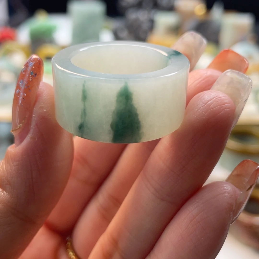定制翡翠未镶嵌戒指