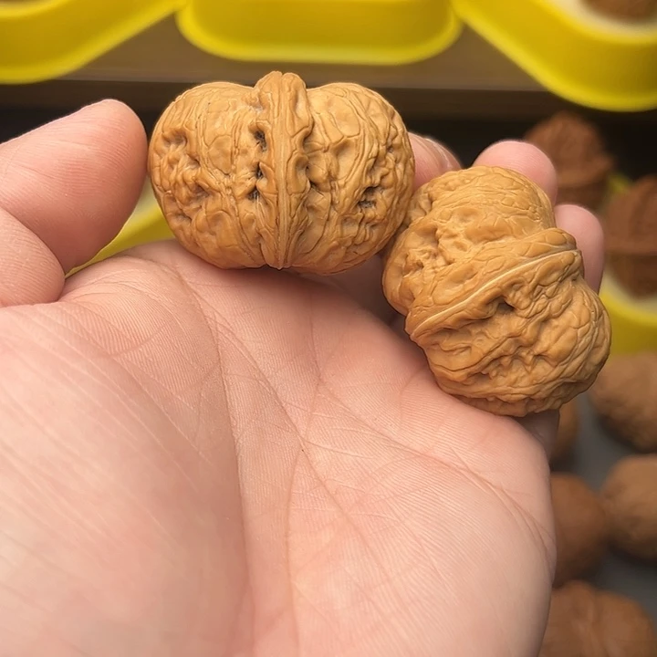 文玩核桃吊坠44尺精配头货全品元宝