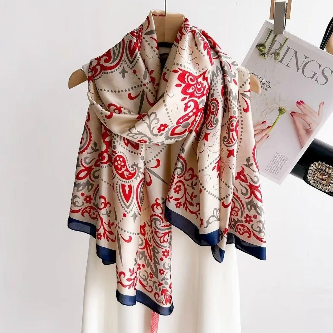 V/雅鹿新民族风时尚百搭浪漫旅行花卉丝巾w013