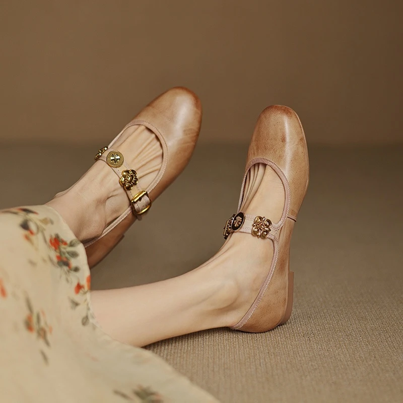 头层软牛皮~2025春夏复古时尚玛丽珍鞋徽章扣四季浅口芭蕾单鞋女