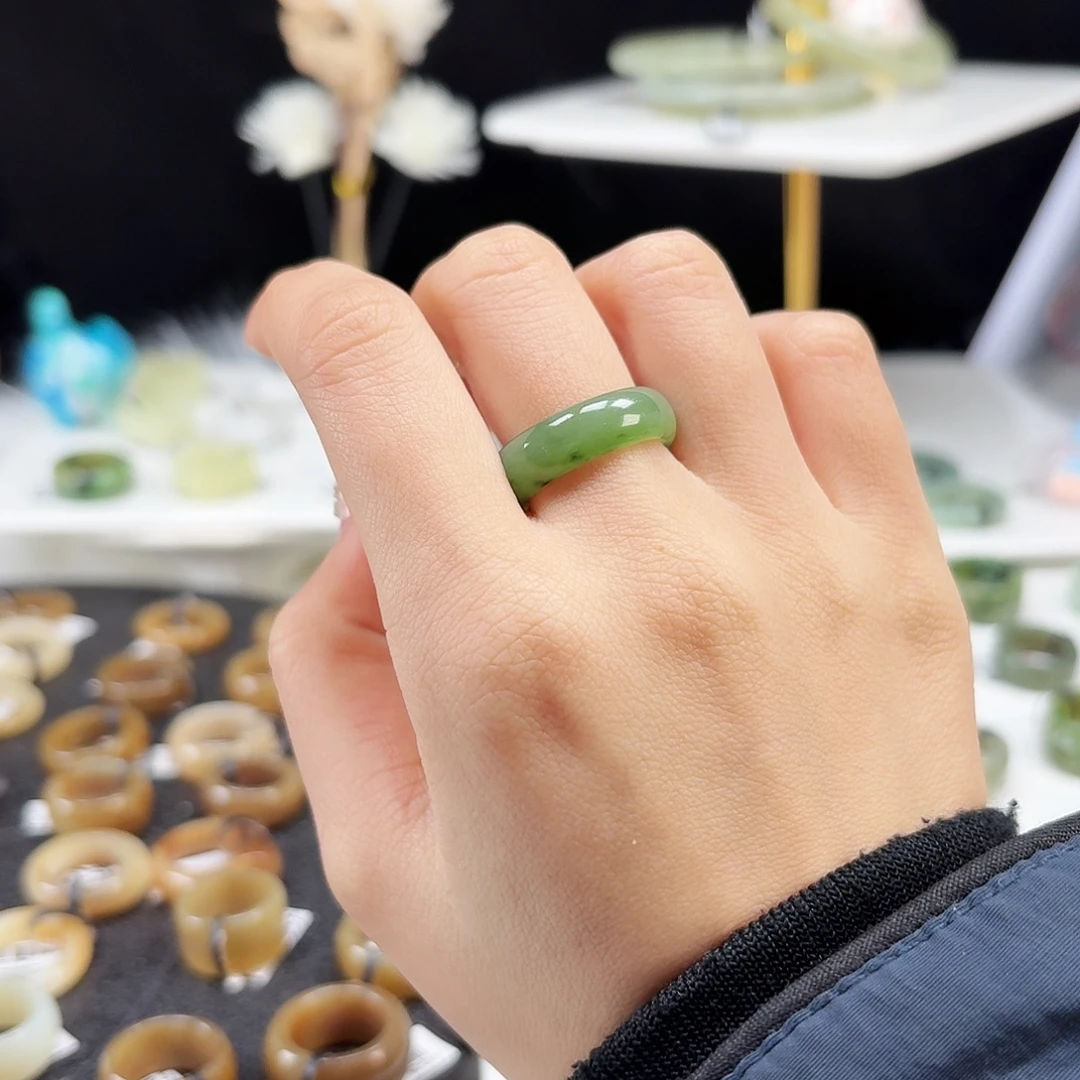 和田玉未镶嵌戒指P47碧玉细条17.1不退换