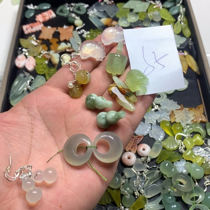 蛇纹石玉耳钉足银镀金镶嵌荟*