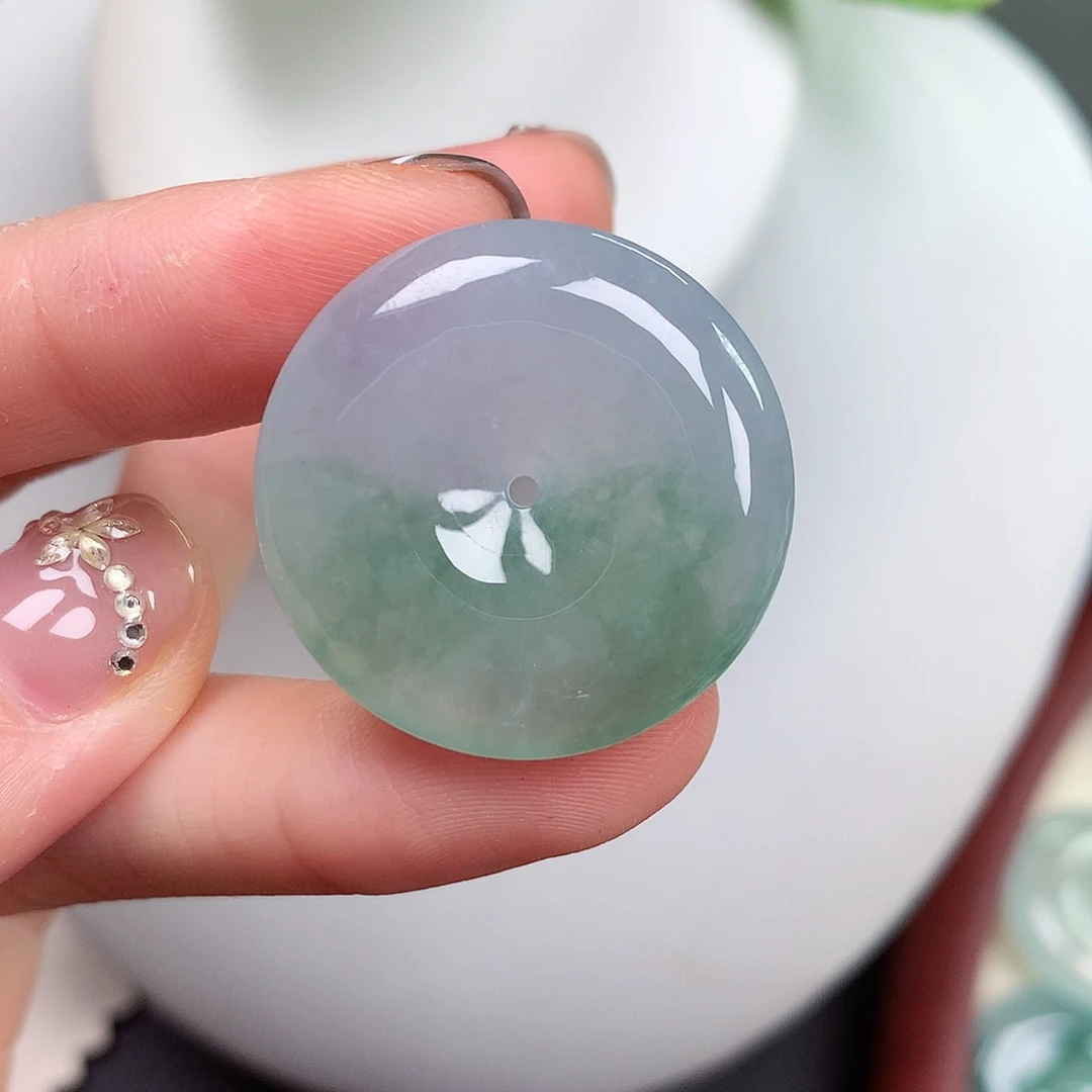 翡翠未镶嵌颈饰平安扣 26.9-5.4mm