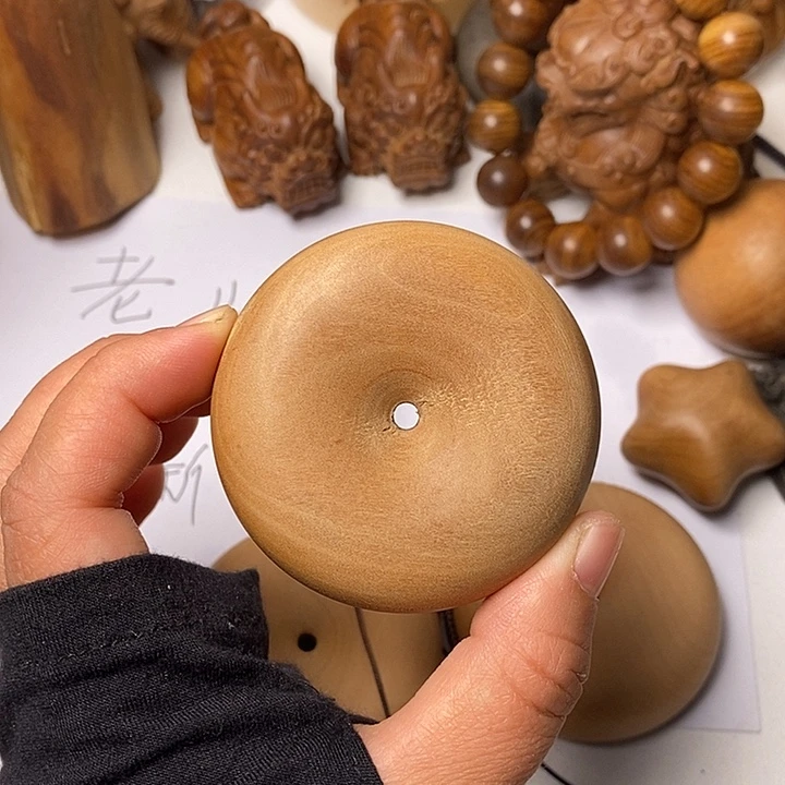 檀香木老山檀香大面包圈微瑕