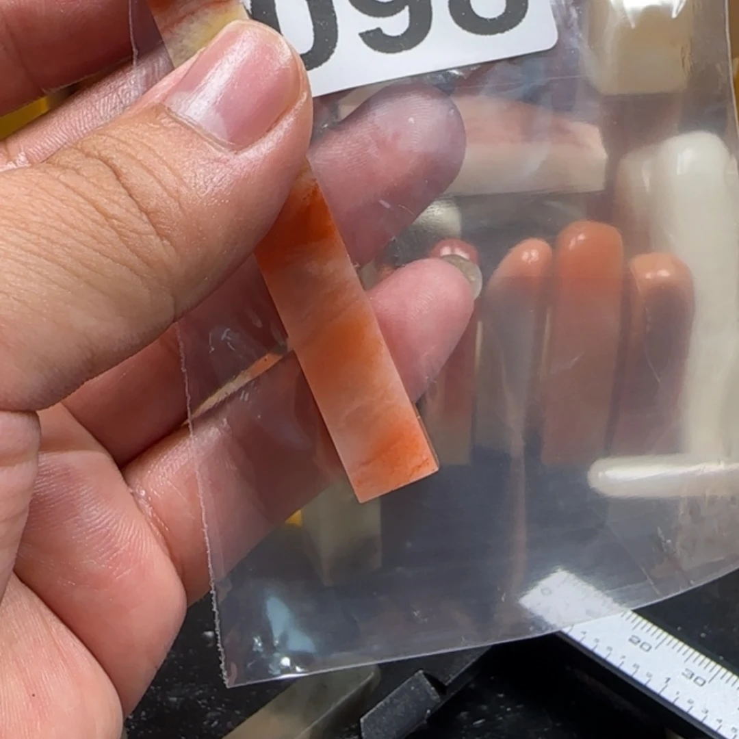 小***逢老挝石老挝