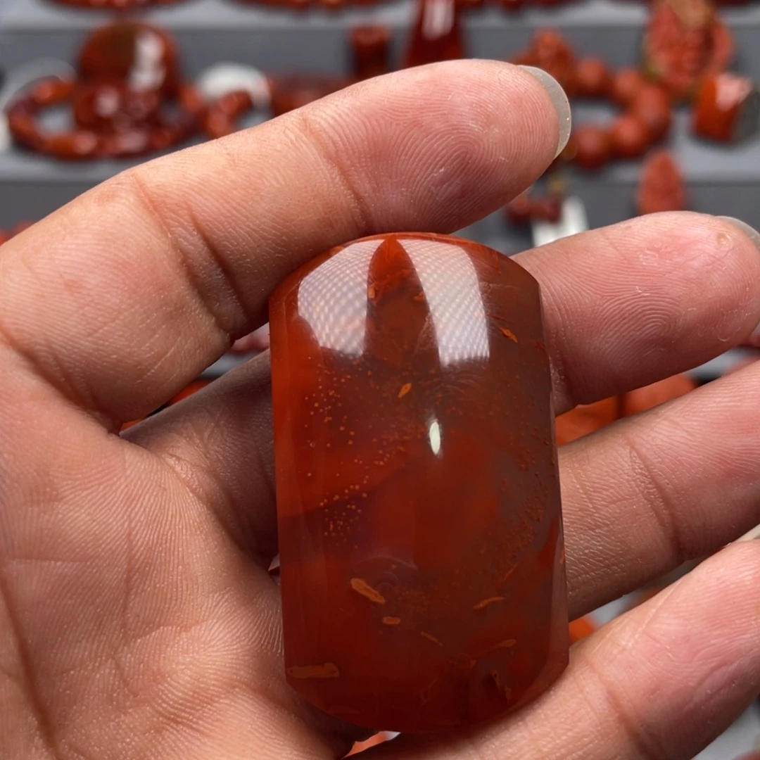 南红玛瑙未镶嵌珠宝奇石吊坠