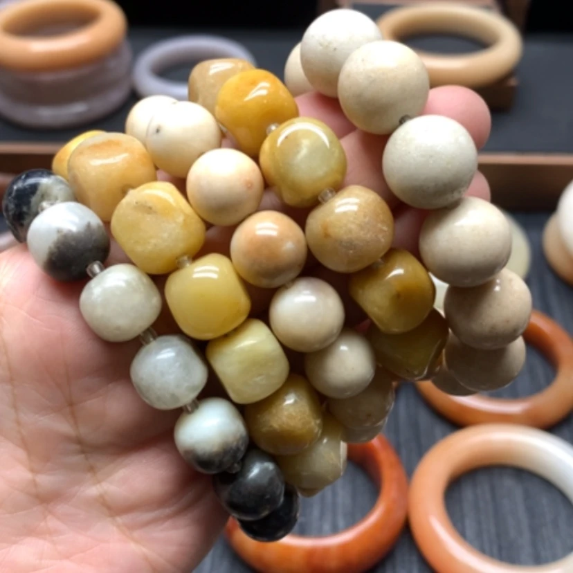 【闪购商品】石英质玉手镯未镶嵌