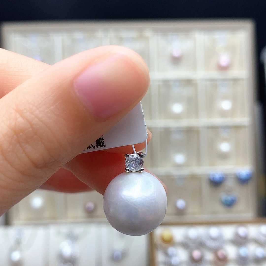 淡水珍珠合金颈饰