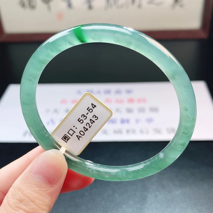 翡翠未镶嵌手镯翡翠手镯85