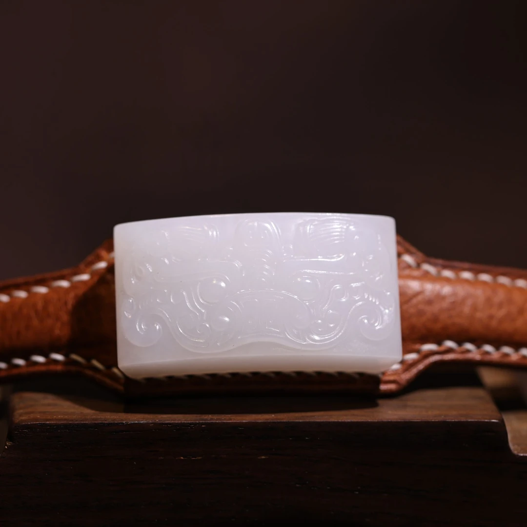 【新疆马爷珠宝】白玉醒狮手牌  39*20.5*13.5/28.5g