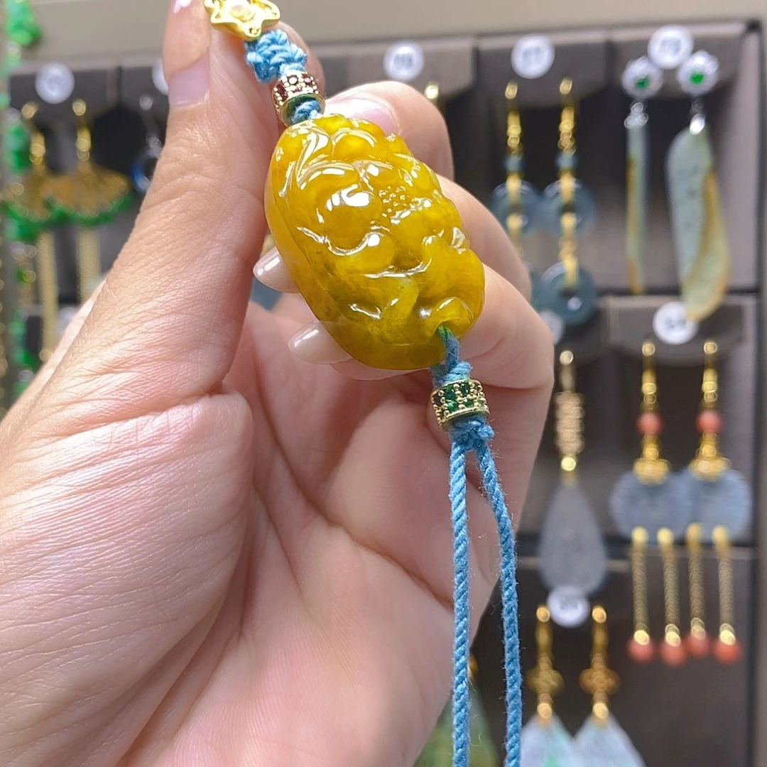 未镶嵌翡翠耳饰翡翠