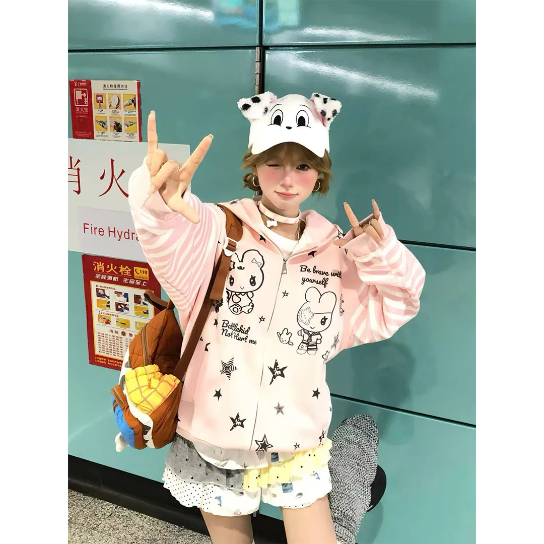 文文不乖原创小众复古拼接条纹卡通印花连帽卫衣女秋季开衫外套潮