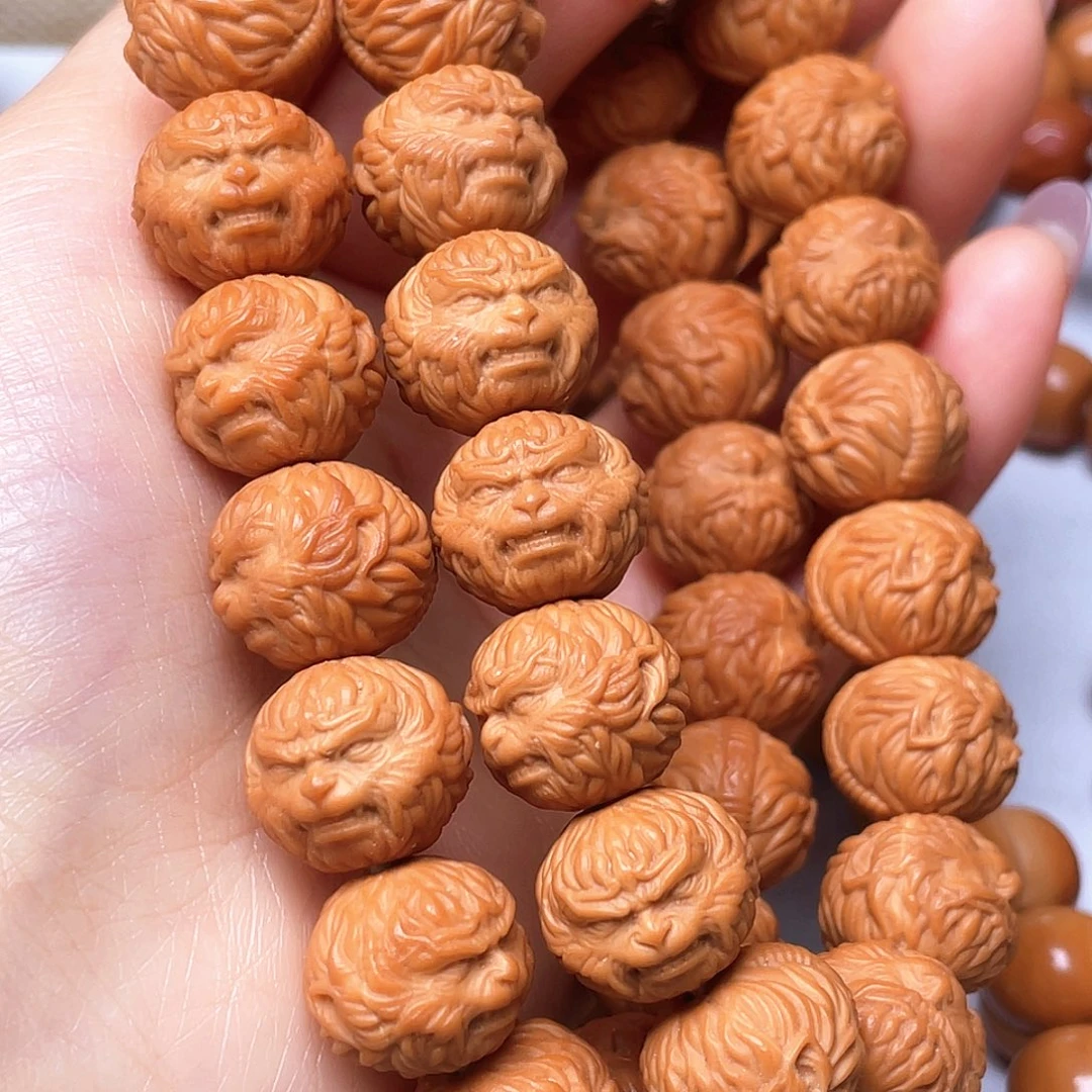 吊坠猴头核桃杉大圣15