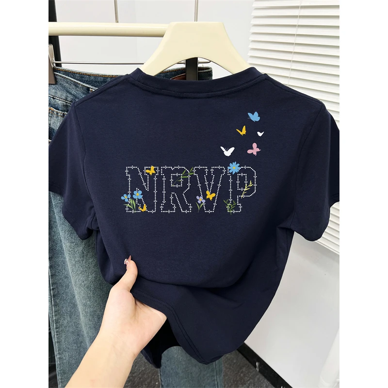 大码正肩短袖t恤女夏季胖MM遮肉显瘦设计感字母蝴蝶前后印花上衣