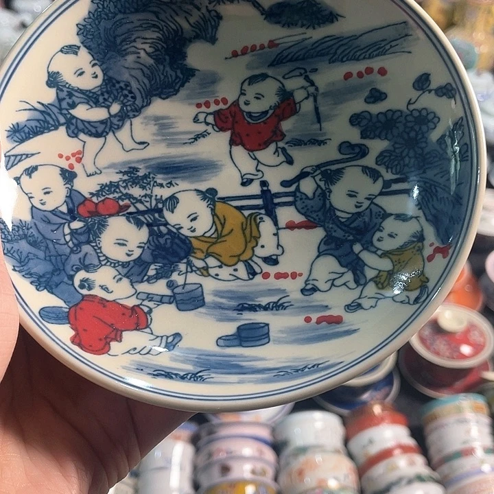 瓷片今天爱吃大米饭