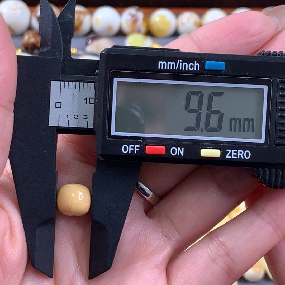 琥珀裸石未镶嵌晴***琥珀蜜蜡微瑕