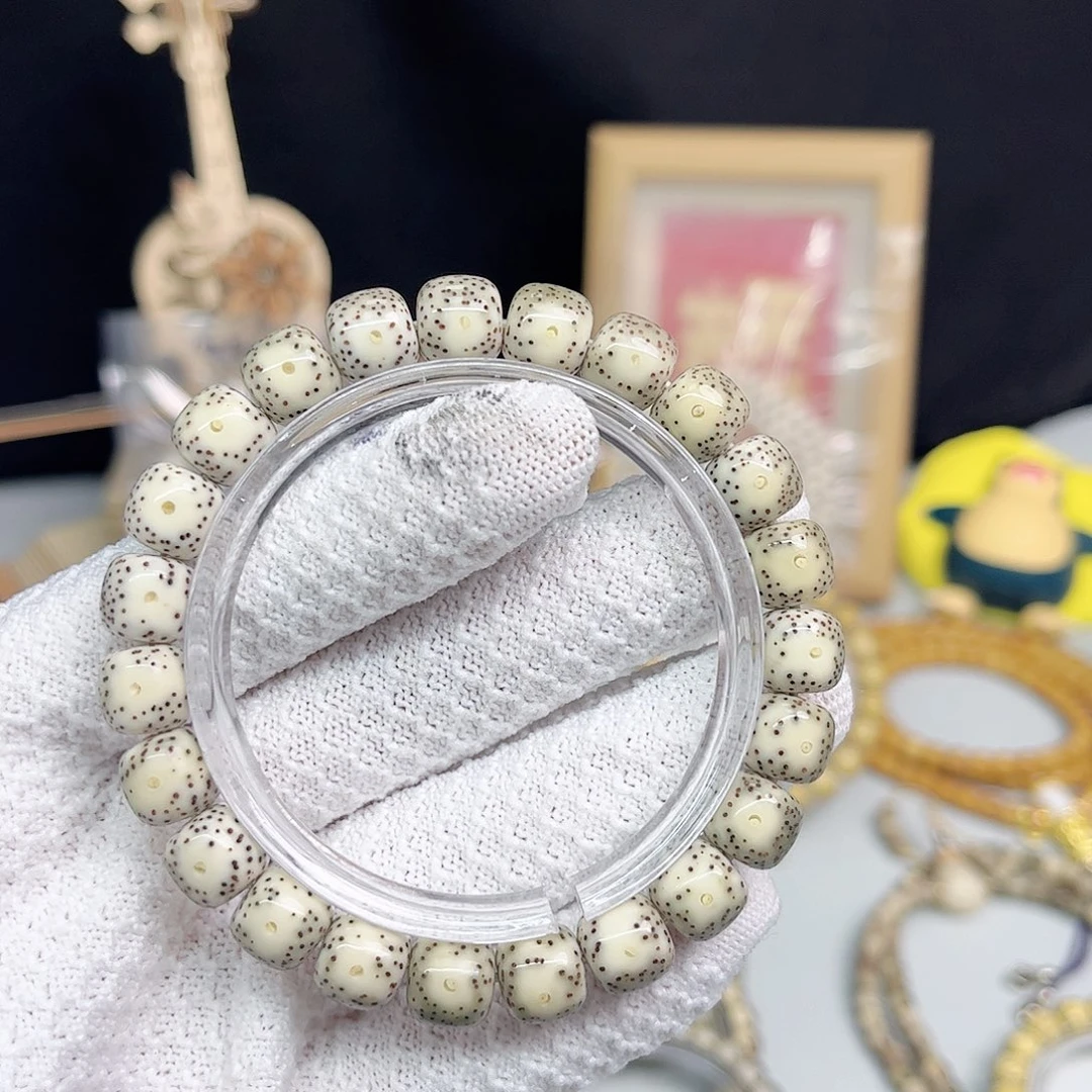 星月菩提吊坠卡10骨瓷白大眼睛