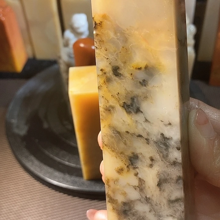 巴林石印石昨****旭巴林石雕刻工艺品