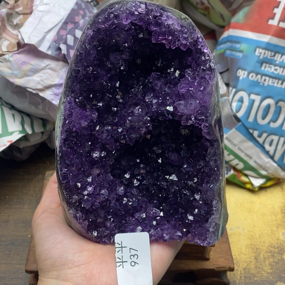 紫晶乌拉圭未镶嵌