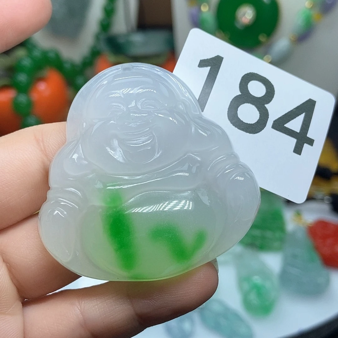 翡翠吊坠(赠链)未镶嵌