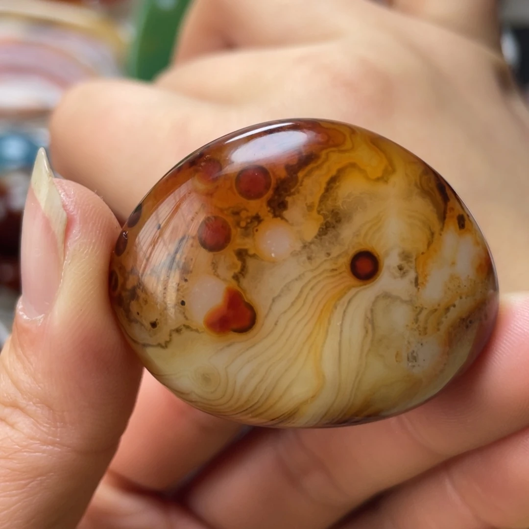 玛瑙/玉髓未镶嵌珠宝奇石