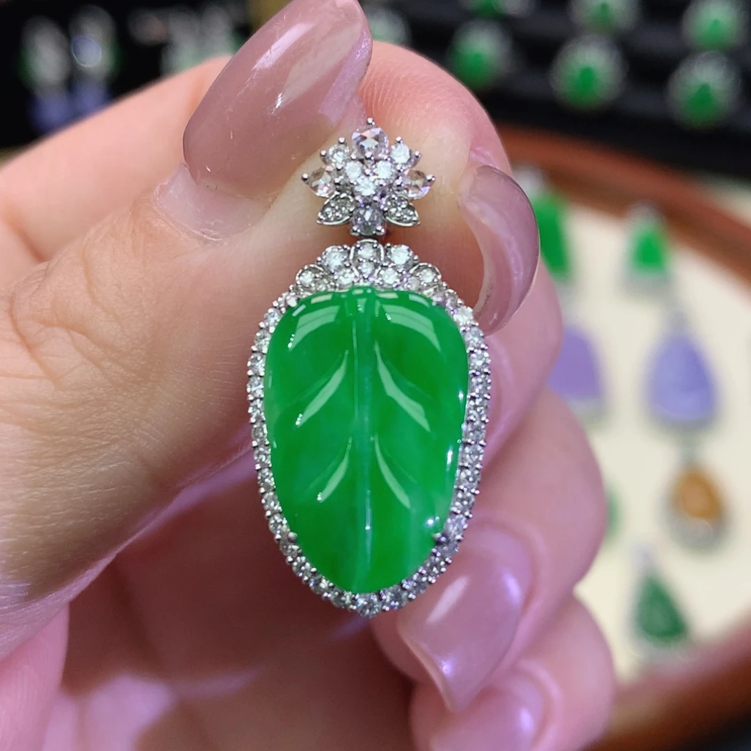 翡翠18K金镶嵌吊坠(不含链)