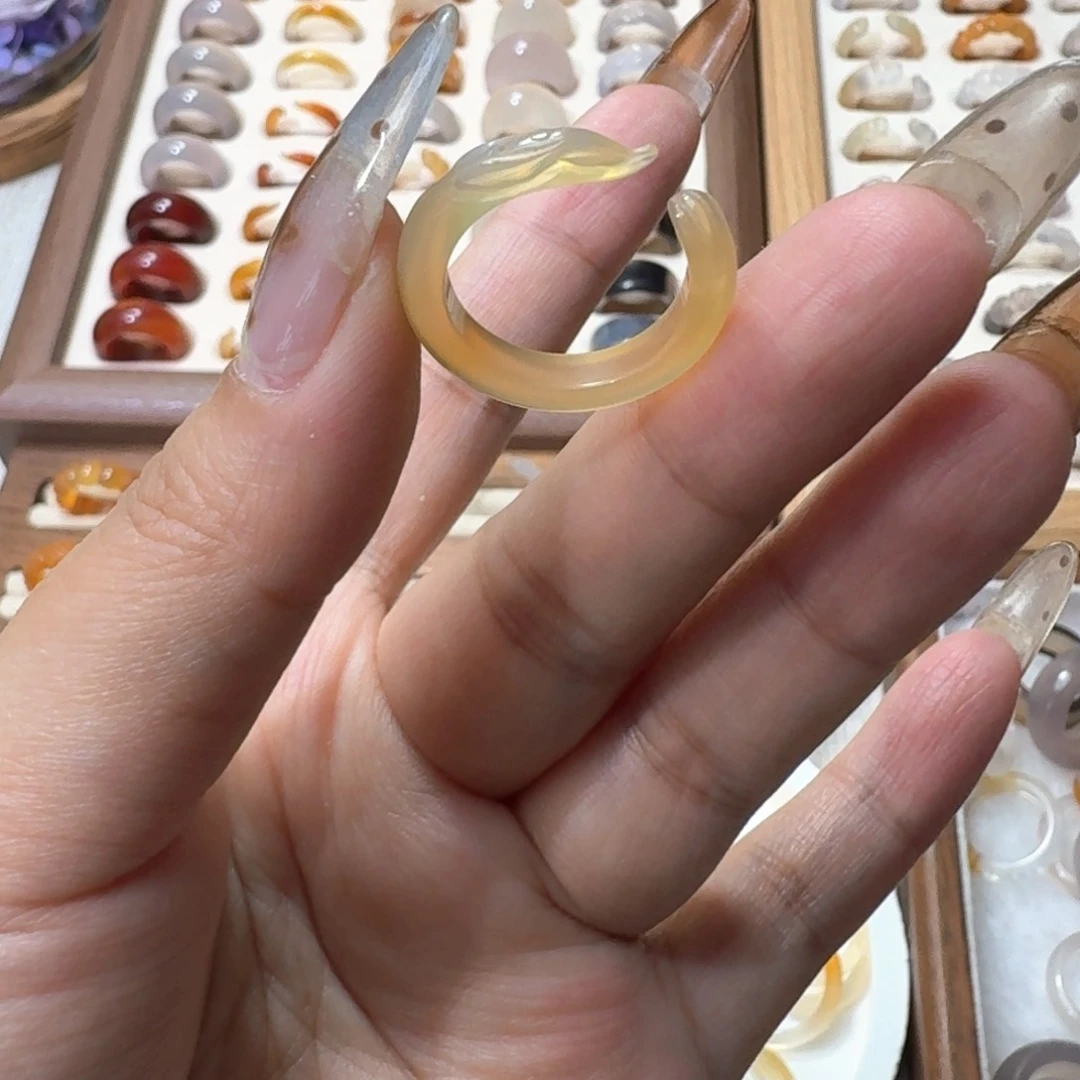 未镶嵌戒指玛瑙/玉髓461港13