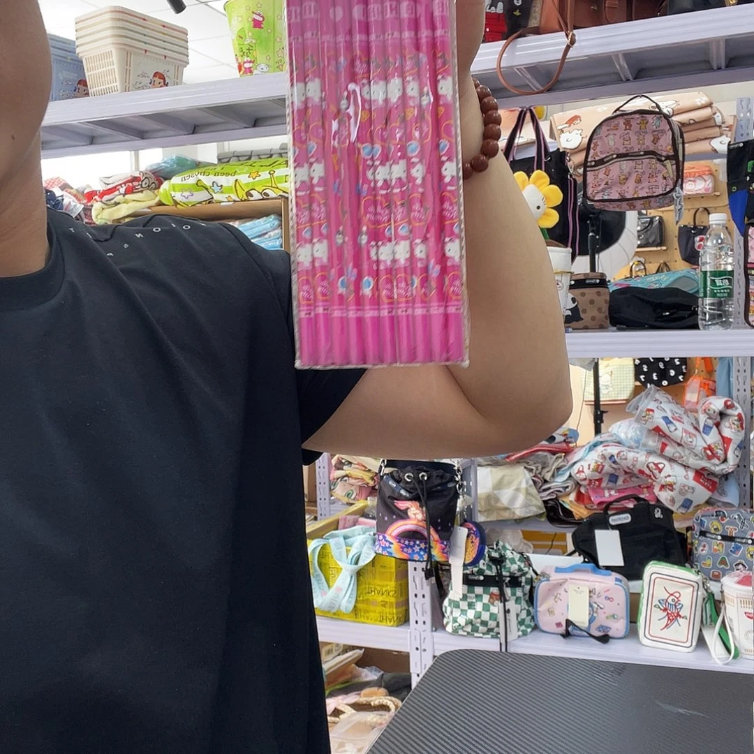 PU化妆包等产品和产品