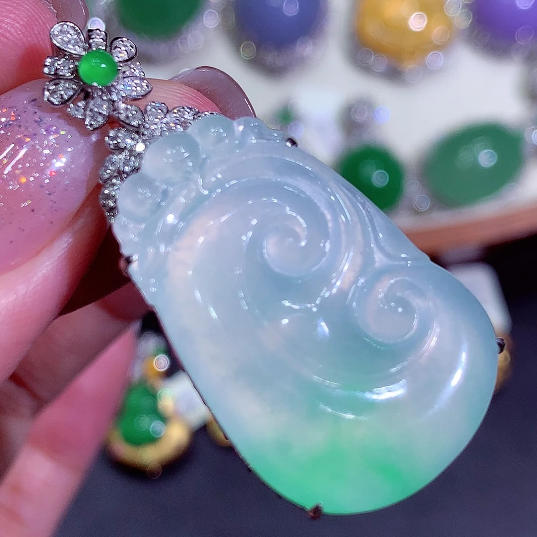 翡翠18K金镶嵌吊坠(不含链)