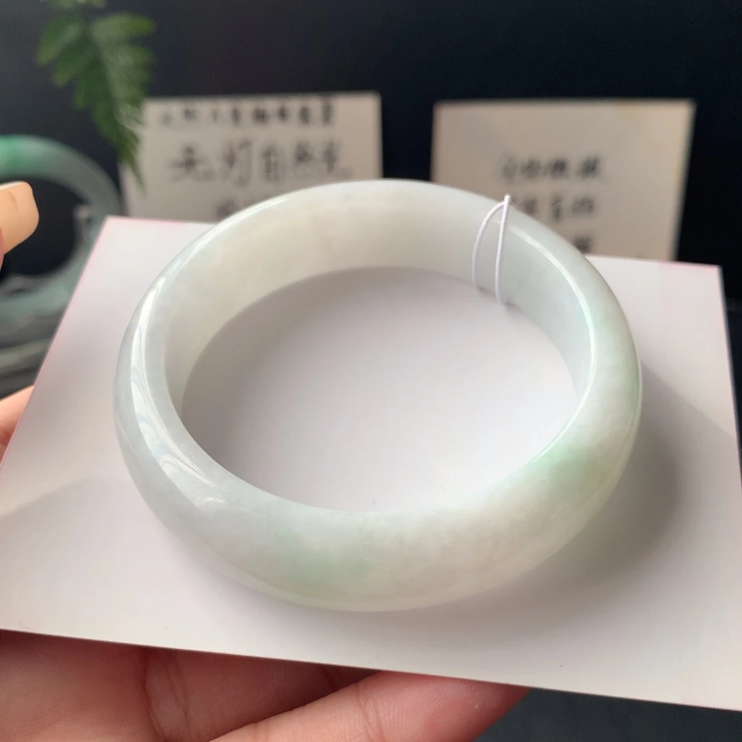 翡翠未镶嵌手镯31号51.6-14.-7.4