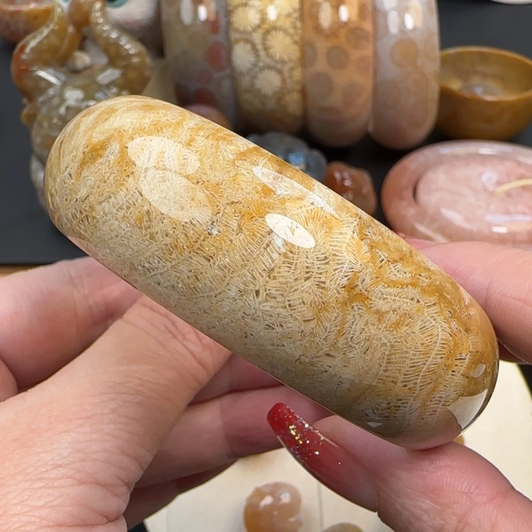 硅化珊瑚（珊瑚玉）未镶嵌手镯57-58圈