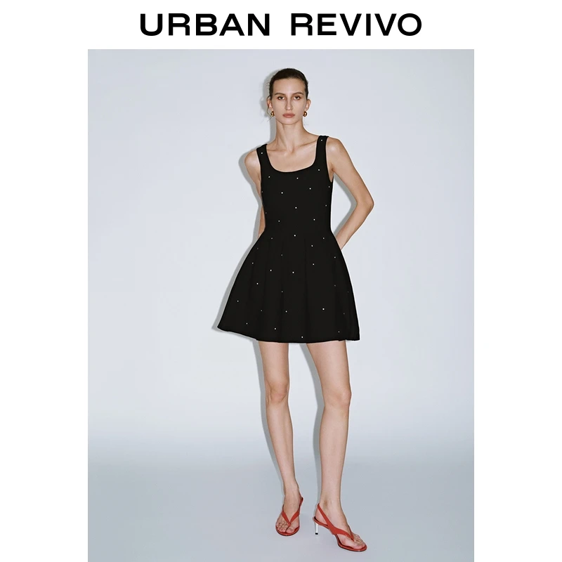 UR2025秋季新款女装法式钻饰背心式修身针织连衣裙UWG950197