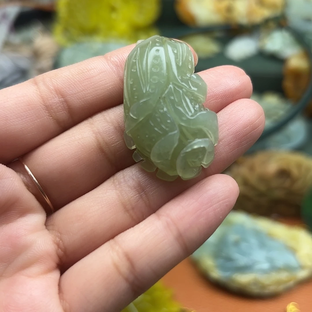 蛇纹石玉合金颈饰