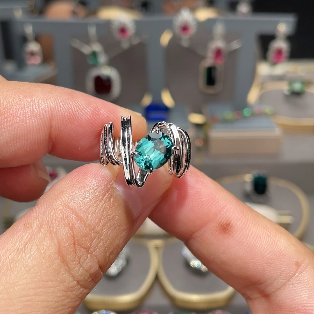 18K金镶嵌戒指碧玺2.32ct