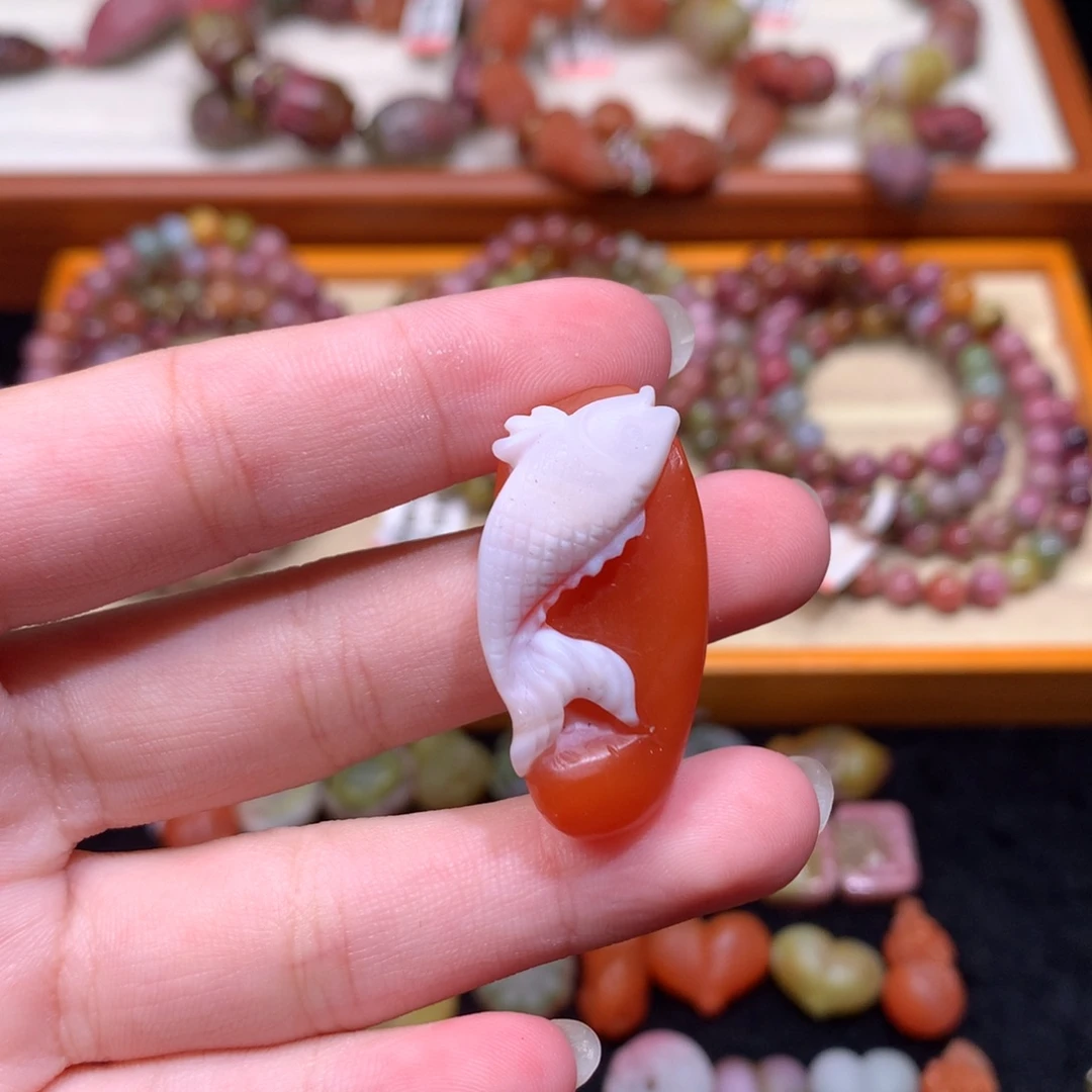 未镶嵌颈饰玛瑙/玉髓