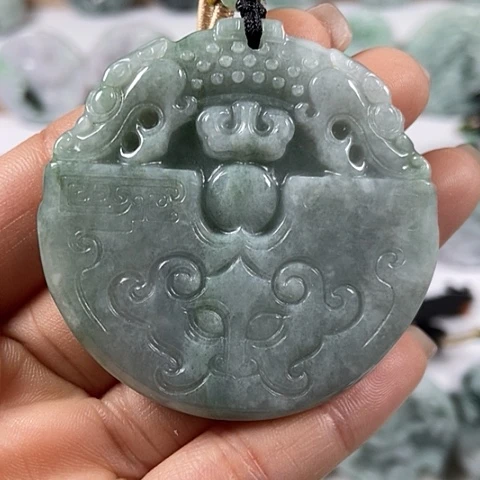 翡翠颈饰未镶嵌饕餮福利