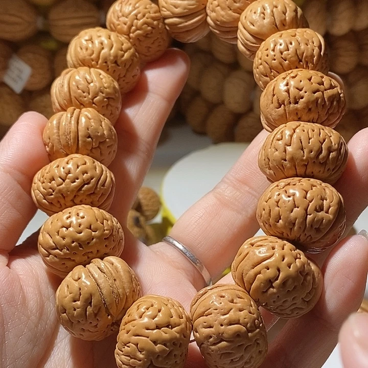 自***渡桃核手串顺顺利利野生42