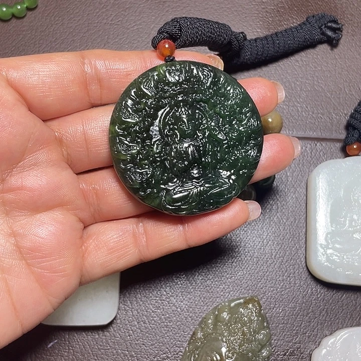 和田玉（糖玉）未镶嵌颈饰