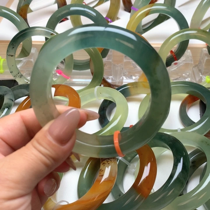 岫玉未镶嵌手镯58圈口