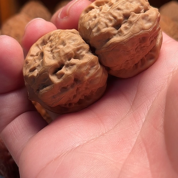 Z***！文玩核桃吊坠山地蛤头