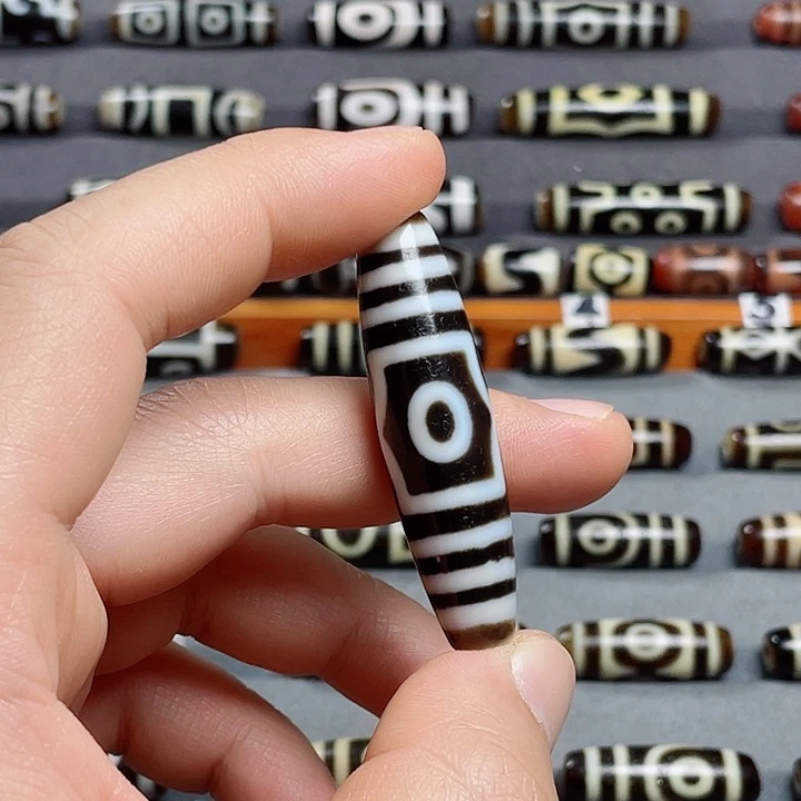 玛瑙/玉髓颈饰未镶嵌远*?