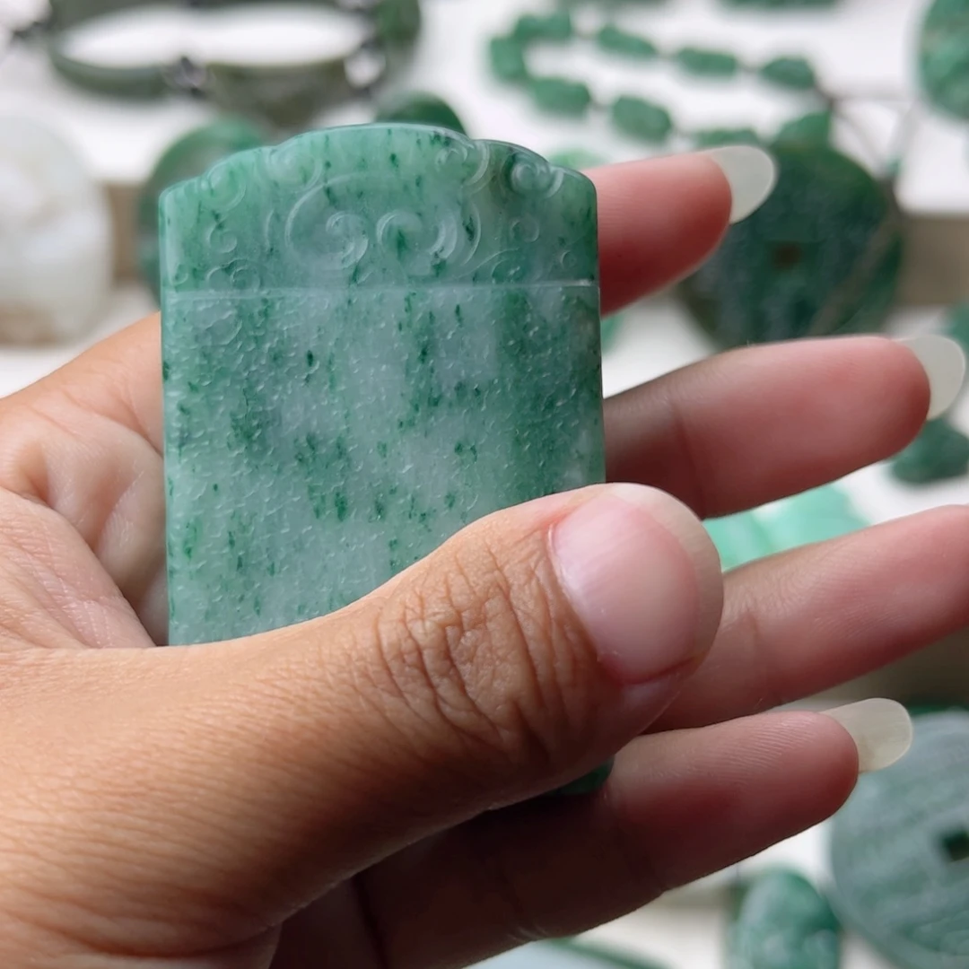 漯***姐独山玉未镶嵌挂件