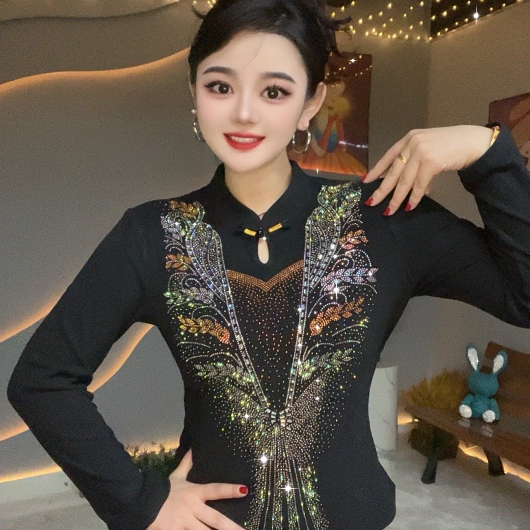 【秋季新款】时尚烫钻穗穗平安爆款洋气重工长袖打底衫女8071