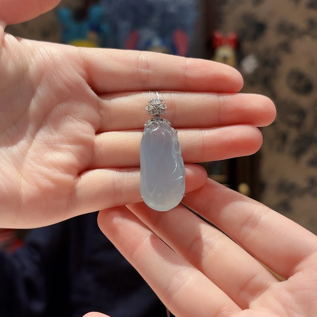 吊坠(赠链)18K金镶嵌翡翠