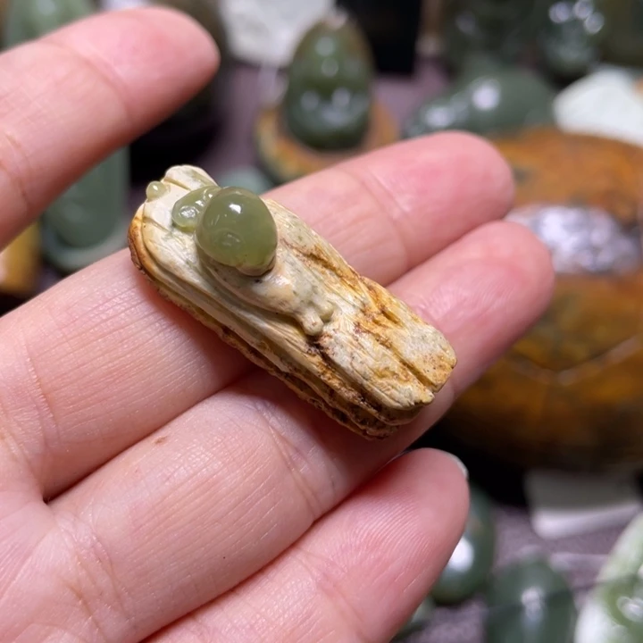 岫岩河磨玉（透闪石质玉）未镶嵌颈饰
