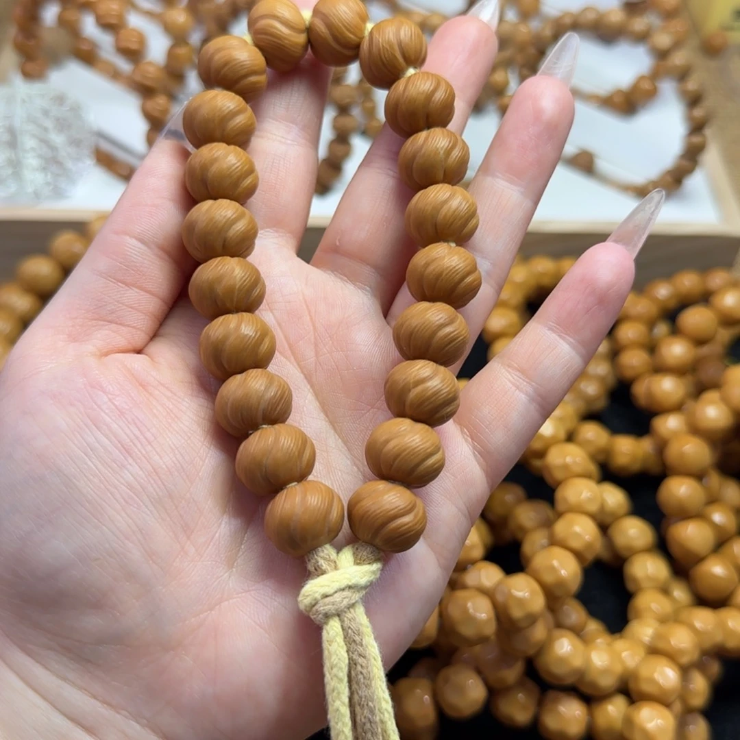 文玩核桃吊坠卷卷酥