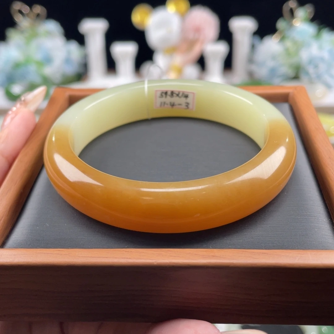 和田玉未镶嵌手镯新疆且末糖白60mm