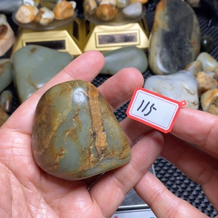 未镶嵌和田玉把件115