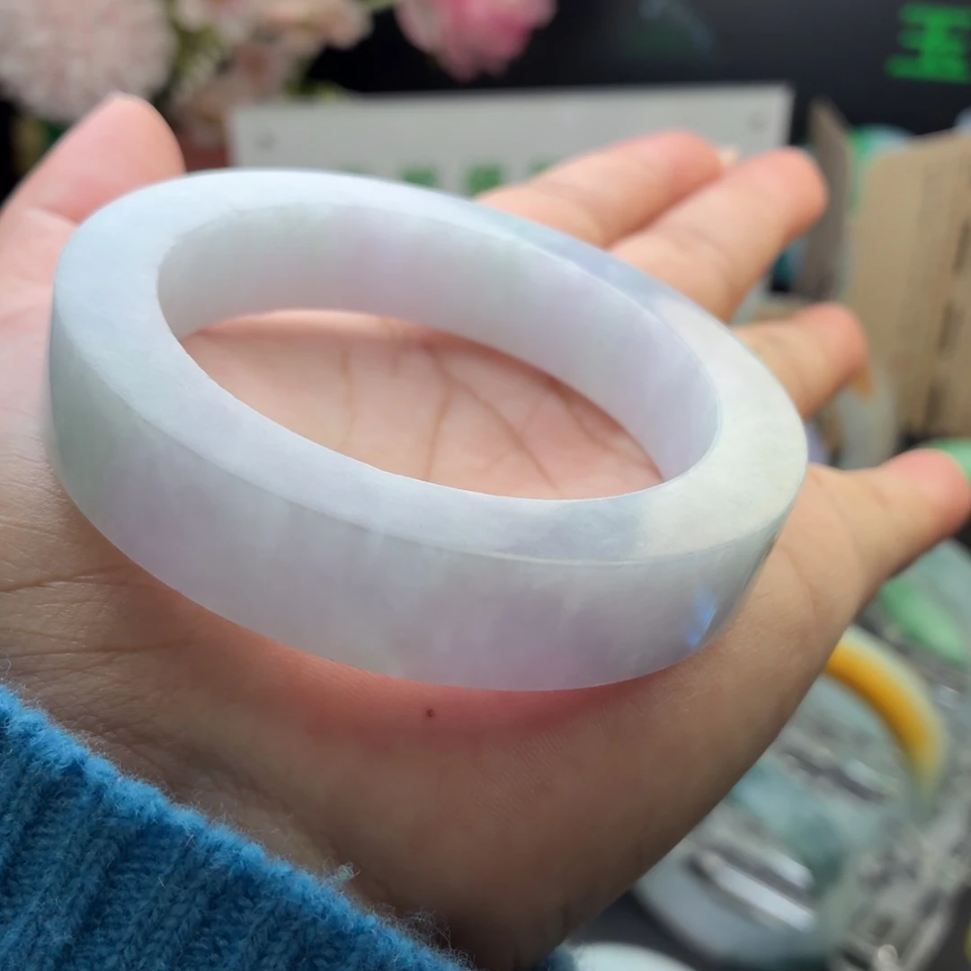 定制翡翠未镶嵌翡翠手镯