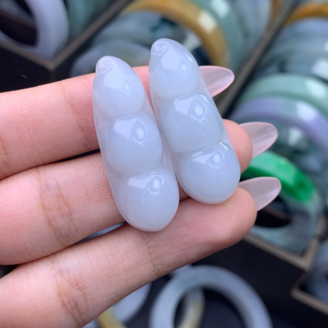 翡翠未镶嵌挂件福豆多样性发一个